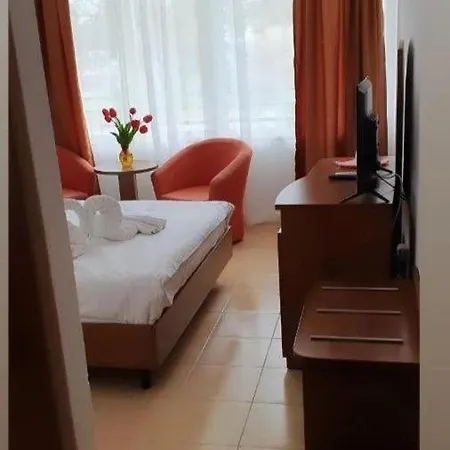 מלון Sol 3*